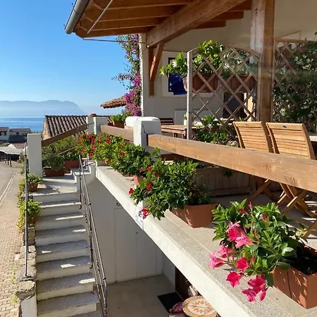 Blue Portrait House * Golfo Aranci