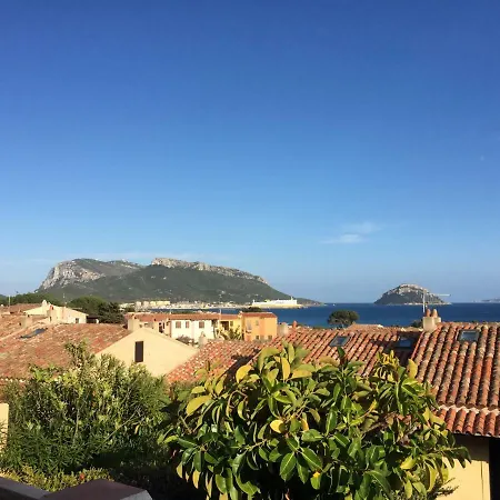 Blue Portrait House Apartment Golfo Aranci